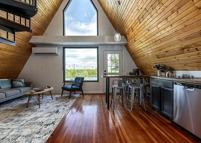 Дом отдыха Beautiful A-frame With Hot-tub In Makanda, Illinois *