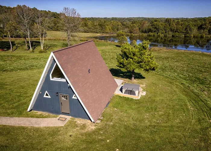 Beautiful A-frame With Hot-tub In Makanda, Illinois Makanda