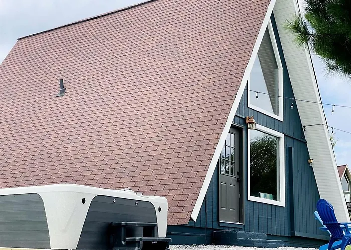 Дом отдыха Beautiful A-frame With Hot-tub In Makanda, Illinois