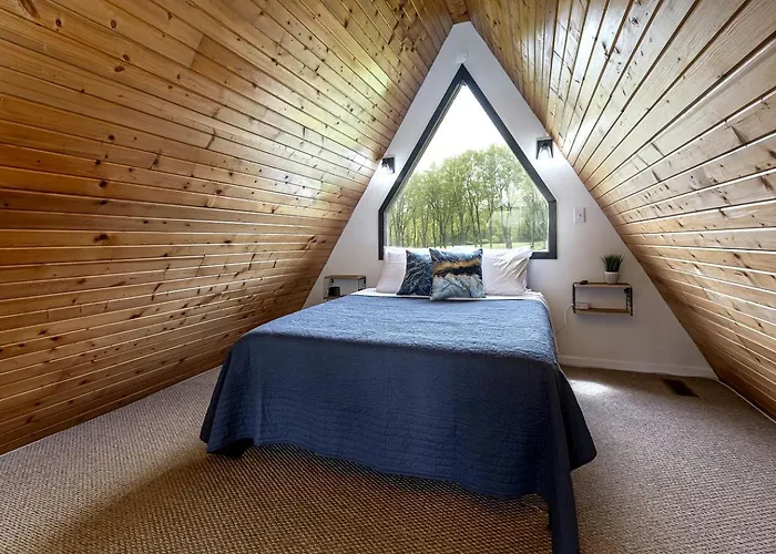 Beautiful A-frame With Hot-tub In Makanda, Illinois Дом отдыха
