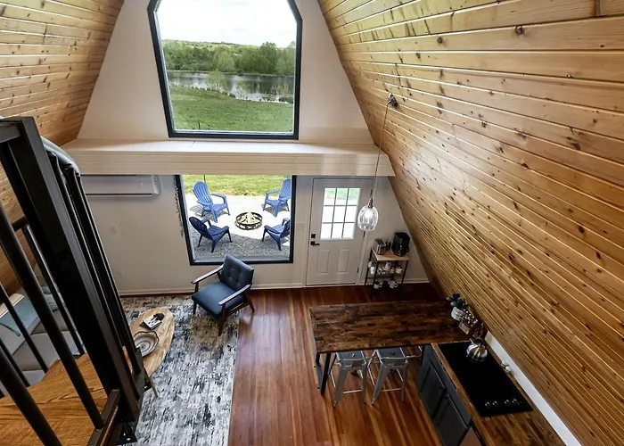 Дом отдыха Beautiful A-frame With Hot-tub In Makanda, Illinois Makanda
