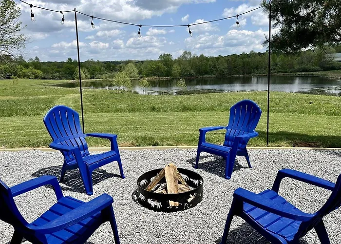 Beautiful A-frame With Hot-tub In Makanda, Illinois *